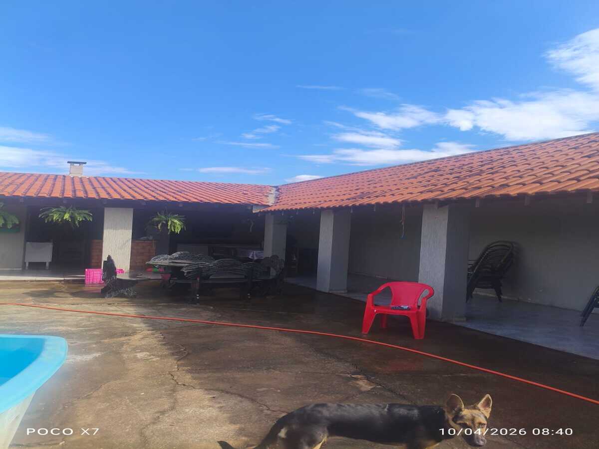 Visão do quintal da casa